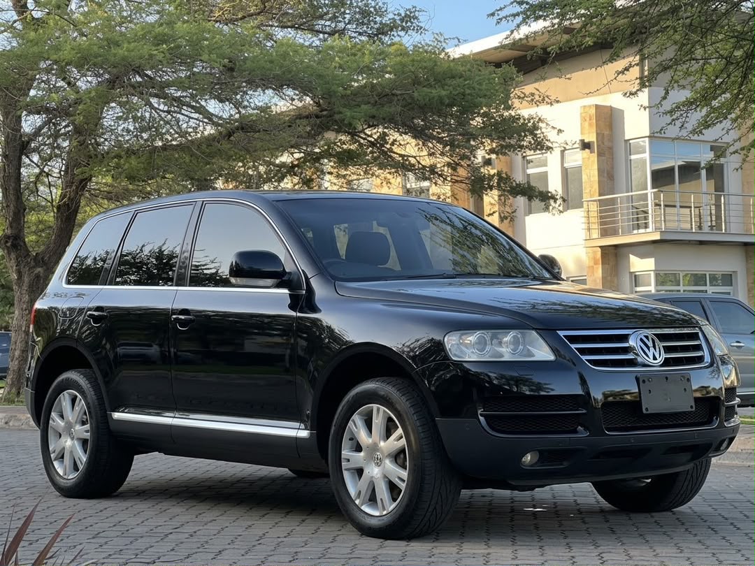 VOLKSWAGEN TOUARAGE